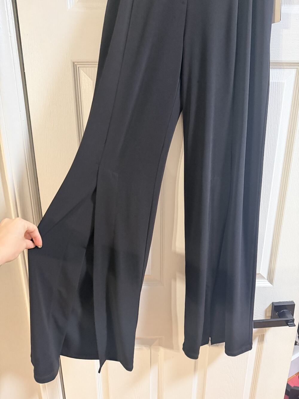 Clara Sun Woo - Black front open slit bell bottom pants, Knit - Size Medium